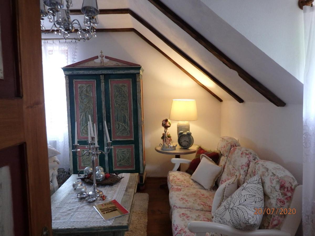 Casa Cositorarului Boutique Guest house